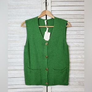 Evaless Green Knit Cardigan Vest – NWT | Size Small. Gold Buttons.
